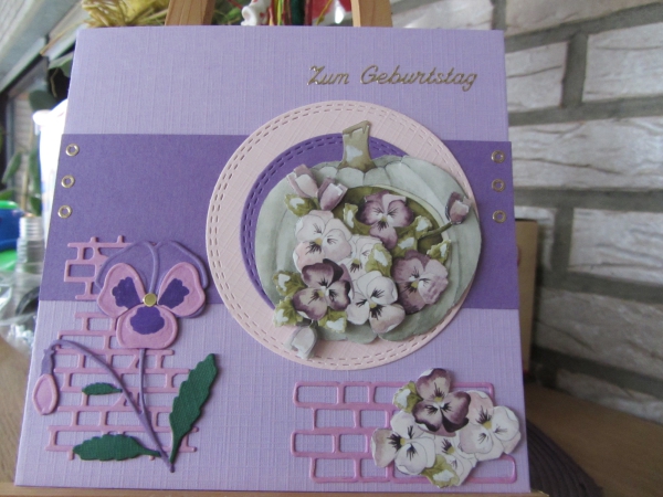 PM10246 PM Stanzschablone Purple Passion Wall with Pansies