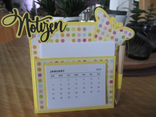 Kalender 3 in Gelb