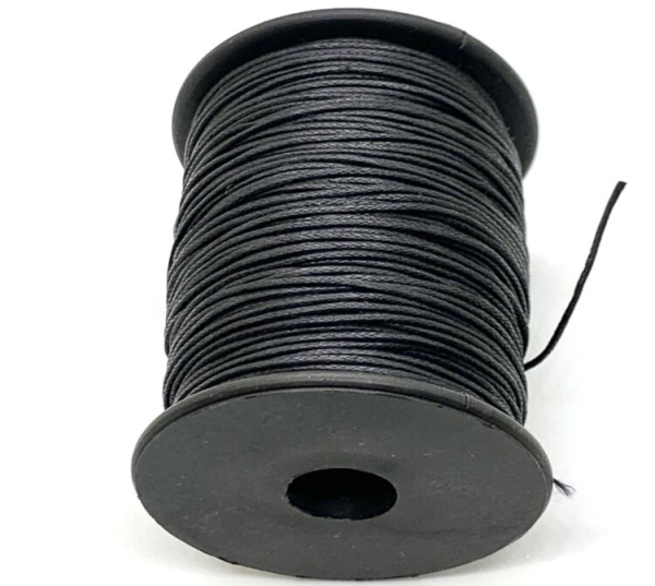 1223-8321 Gewachste Baumwollkordel, rund, 1 mm, schwarz, 80 m 1223-8321 Gewachste Baumwollkordel, rund, 1 mm, schwarz, 80 m